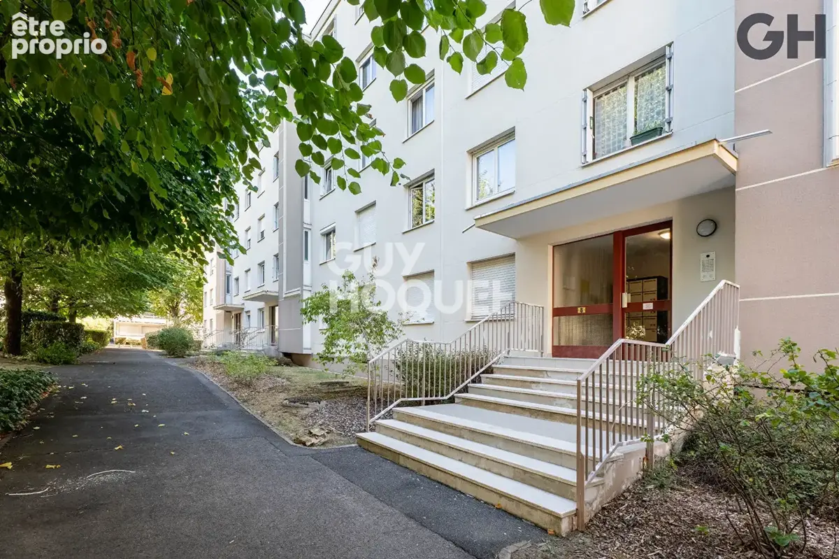 Photo Appartement à Evry au prix de 179 900€