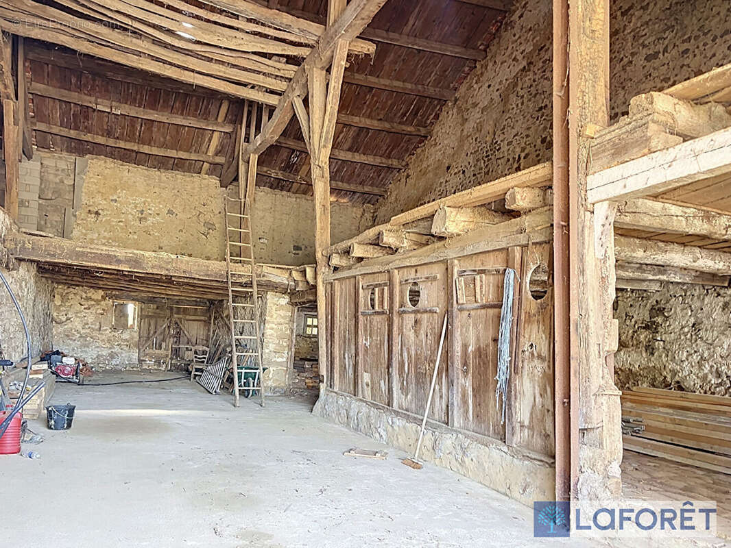 Corps de ferme Dammartin-sur-Meuse 300 m2 - photo 2