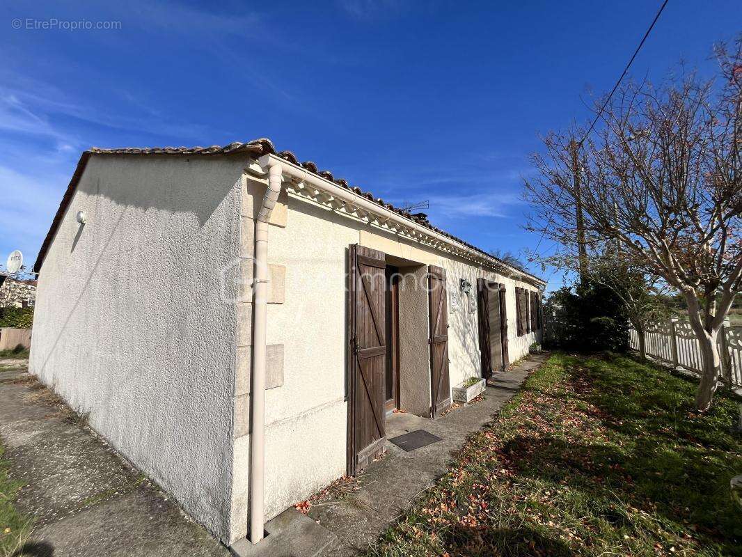 Maison à VALEYRAC