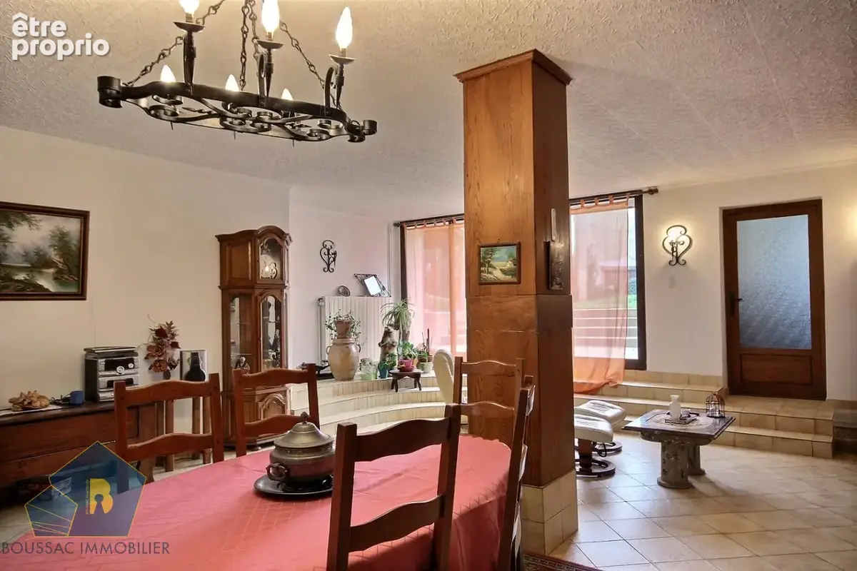 Maison 175 m² à Boussac  - photo 2