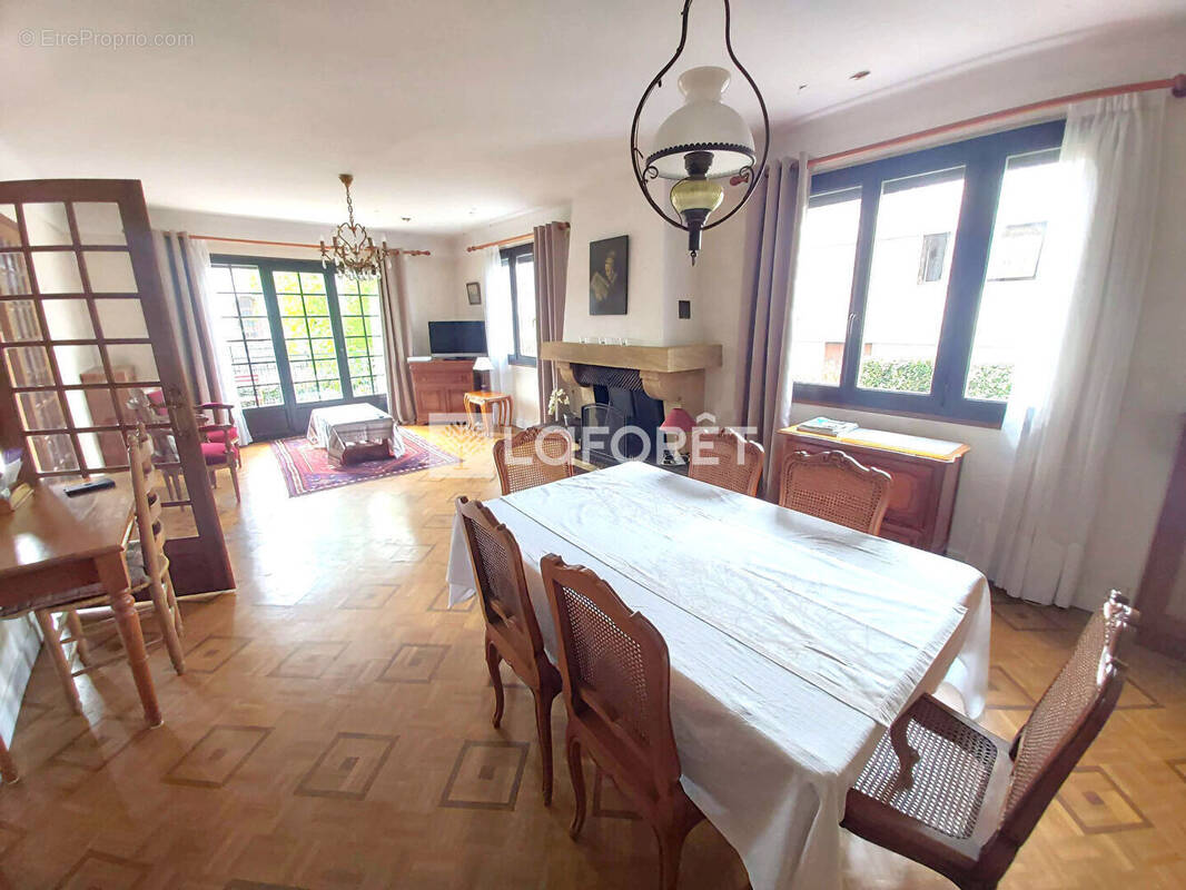 Maison à ROSNY-SOUS-BOIS