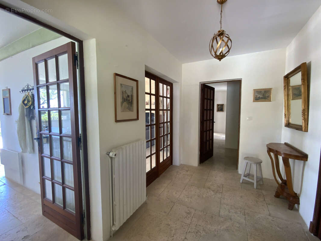 Villa avec vue imprenable à seulement 6 km d'Uzès. - photo 20