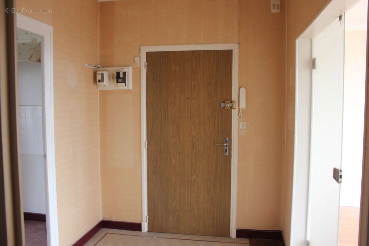 Appartement à SAINT-CYR-SUR-LOIRE