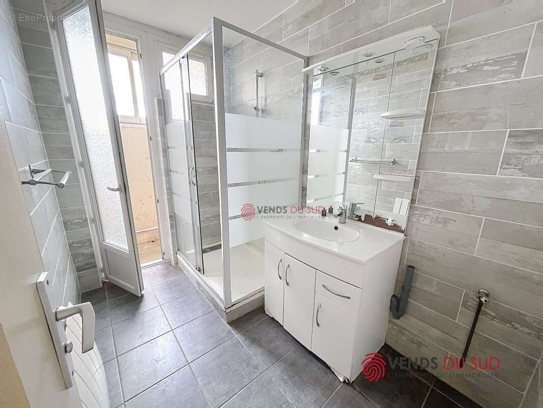 Appartement t3 - garage - cave - balcon - photo 7