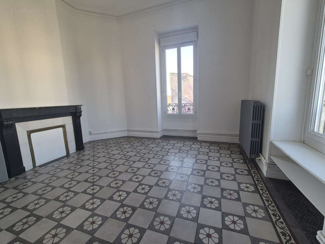 Appartement à NIMES