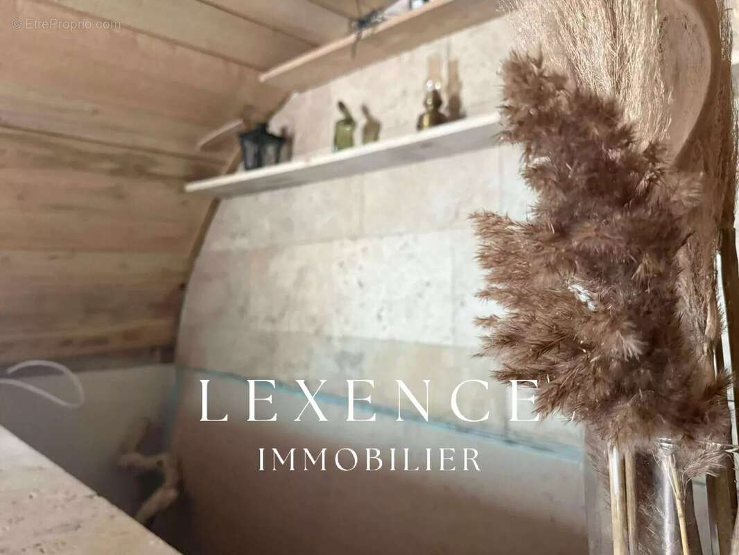 Appartement à POURRIERES