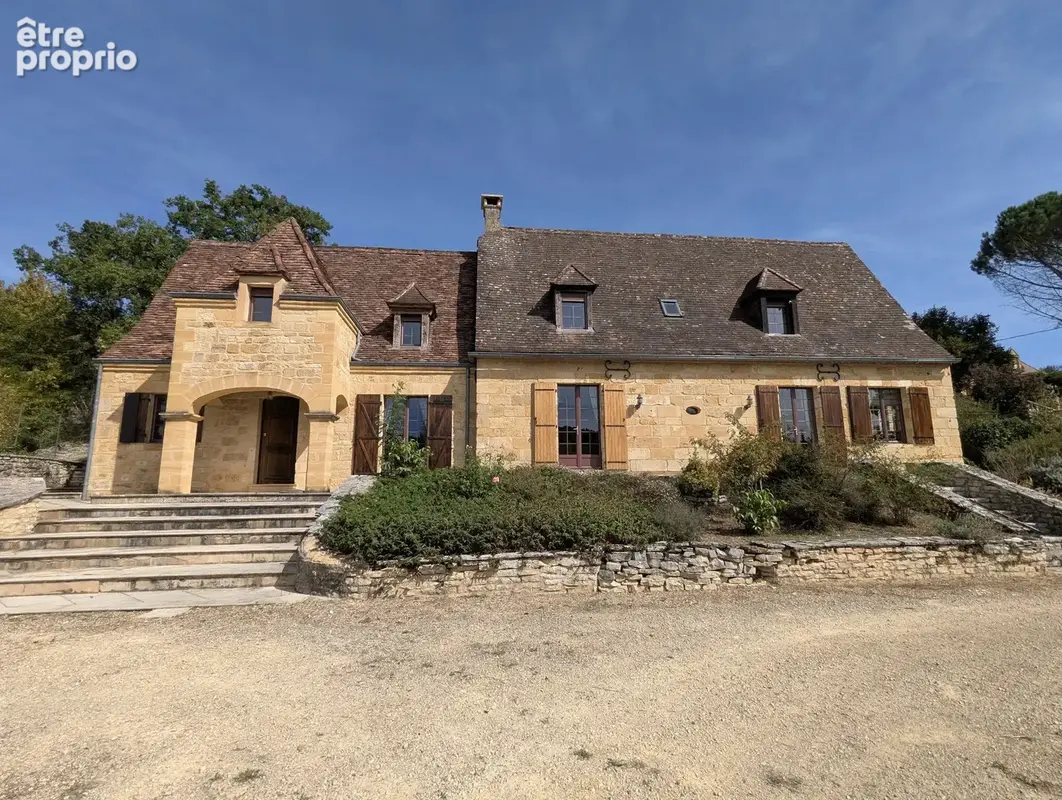 Maison de caractère en Dordogne avec potentiel de gîte près de Sarlat - photo 2