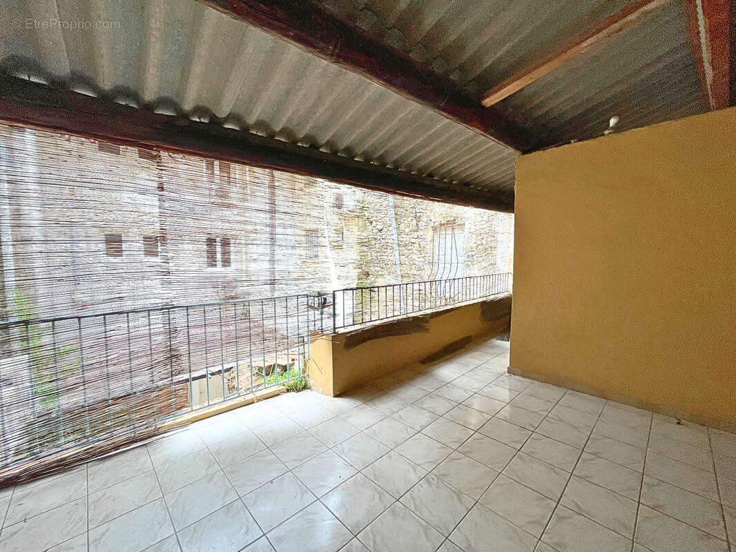 Vaison hyper centre - duplex 105 m2 avec terrasse et dependances - photo 7
