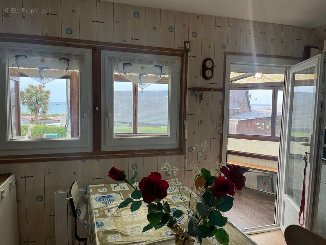 Maison à SAINT-COME-DE-FRESNE