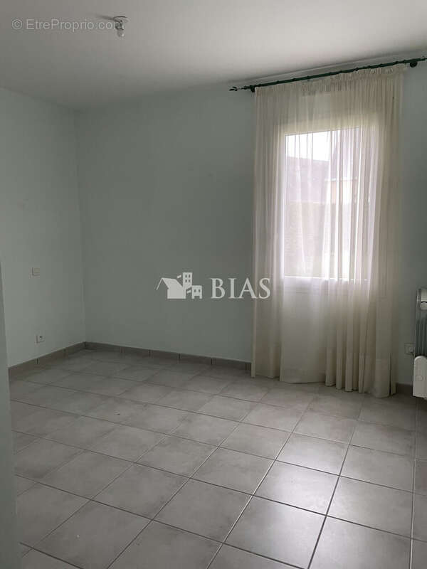 Maison à EQUEMAUVILLE