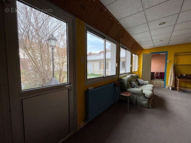 A VendreImmeuble de rapport 330 m2   Maison + T5 + Local professionnel   Fort potentiel ! - photo 4