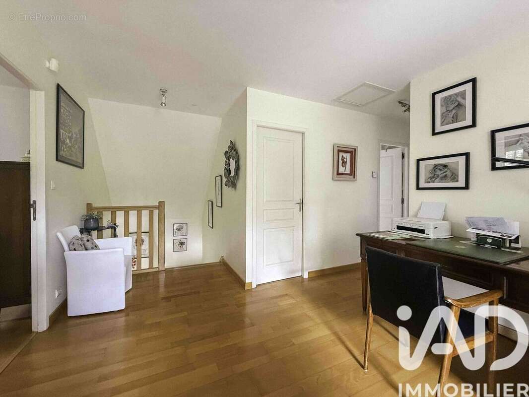 Maison 205 m² à Gonneville-Sur-Mer  - photo 7