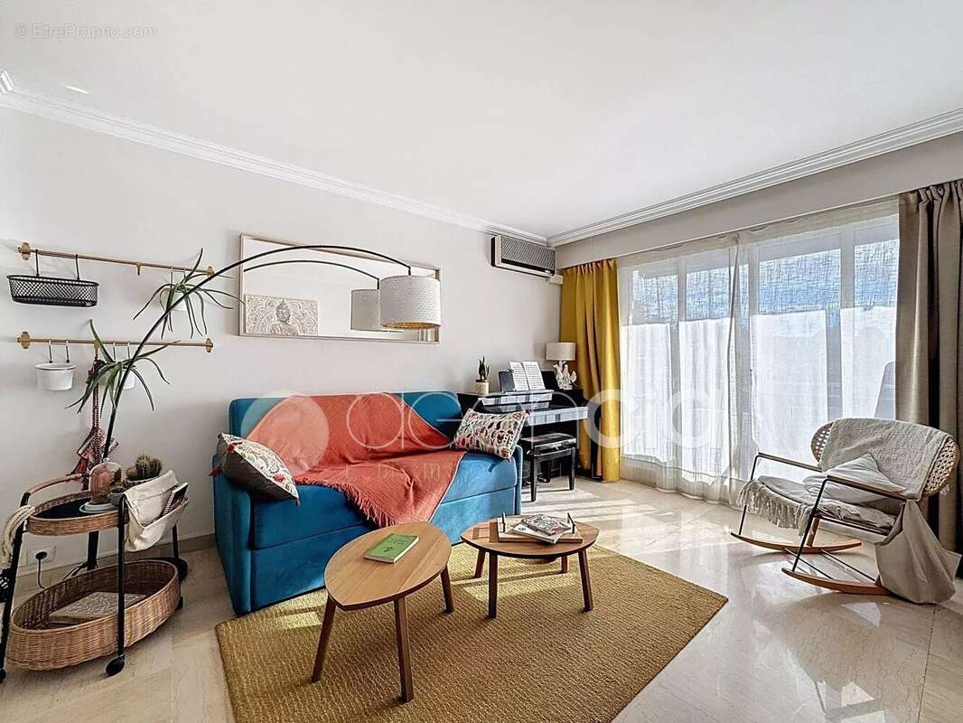 Appartement à LE CANNET