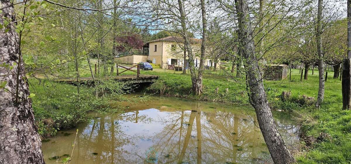 Maison à SAINT-CIRQ-MADELON