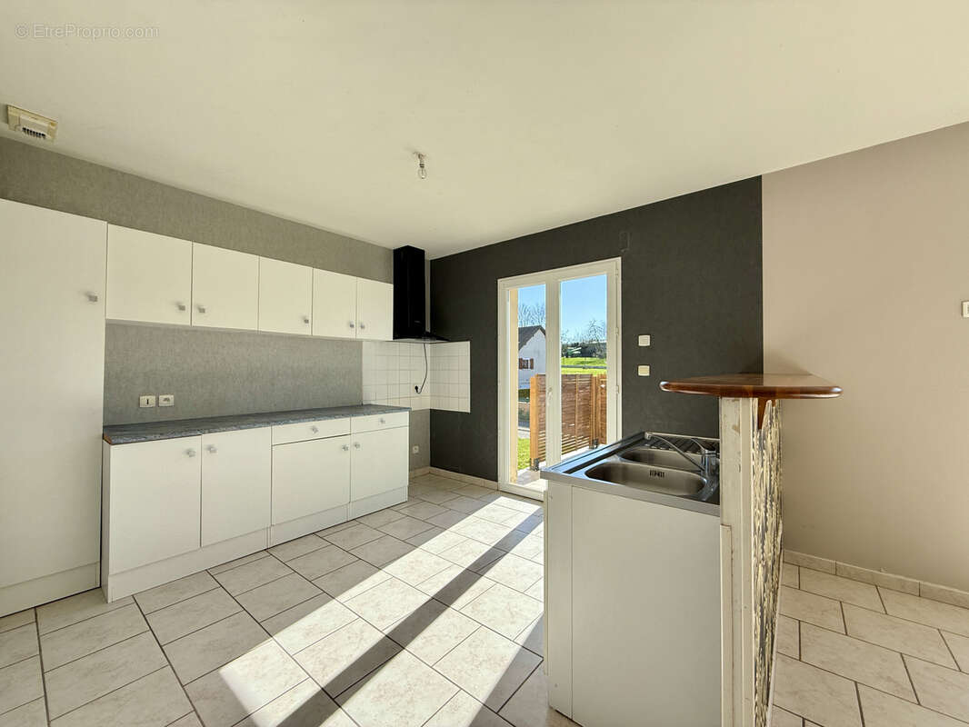 Maison à SAINT-VAAST-DU-VAL