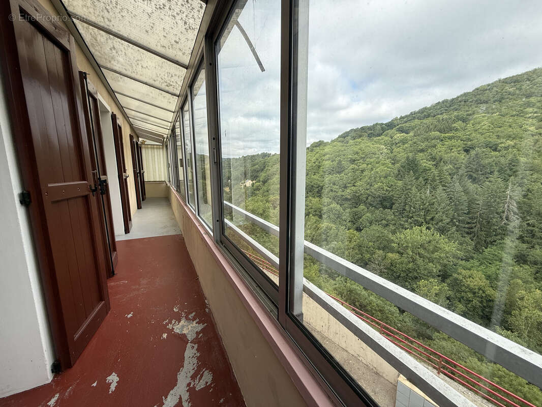 Maison de village avec vue dominante sur la vallée du Lot   Fort potentiel d'aménagement - photo 13