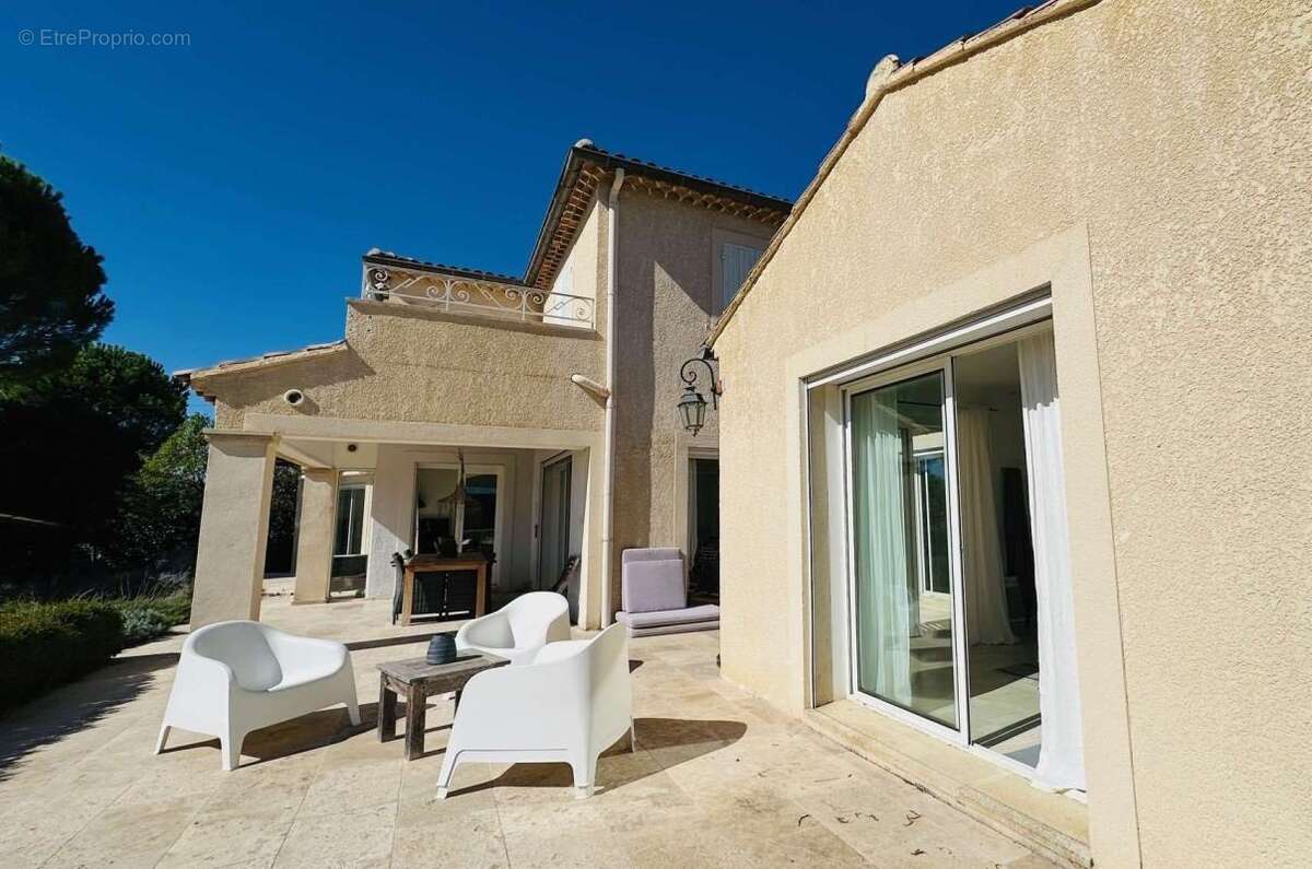 Maison à VAISON-LA-ROMAINE