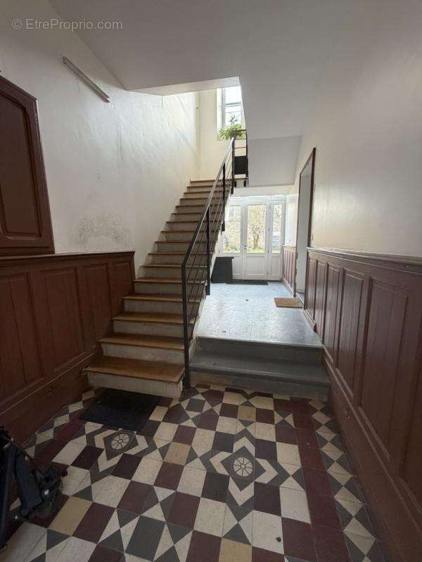 EXCLUSIVITÉ – Ancien Hôtel Particulier au cœur historique de Bellême - photo 4