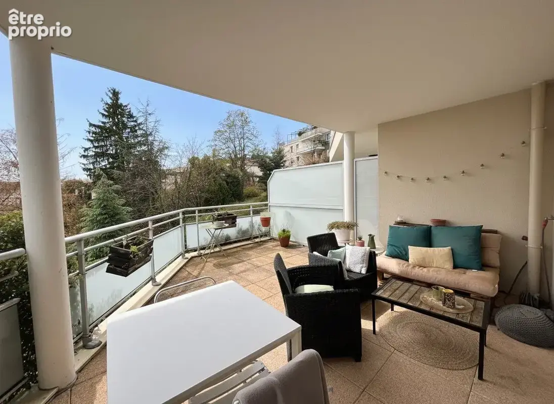 Appartement 3 pièces 70 m² à vendre à Royat (63130) - photo 2