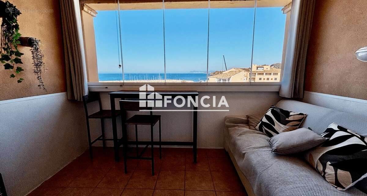 Appartement à SIX-FOURS-LES-PLAGES