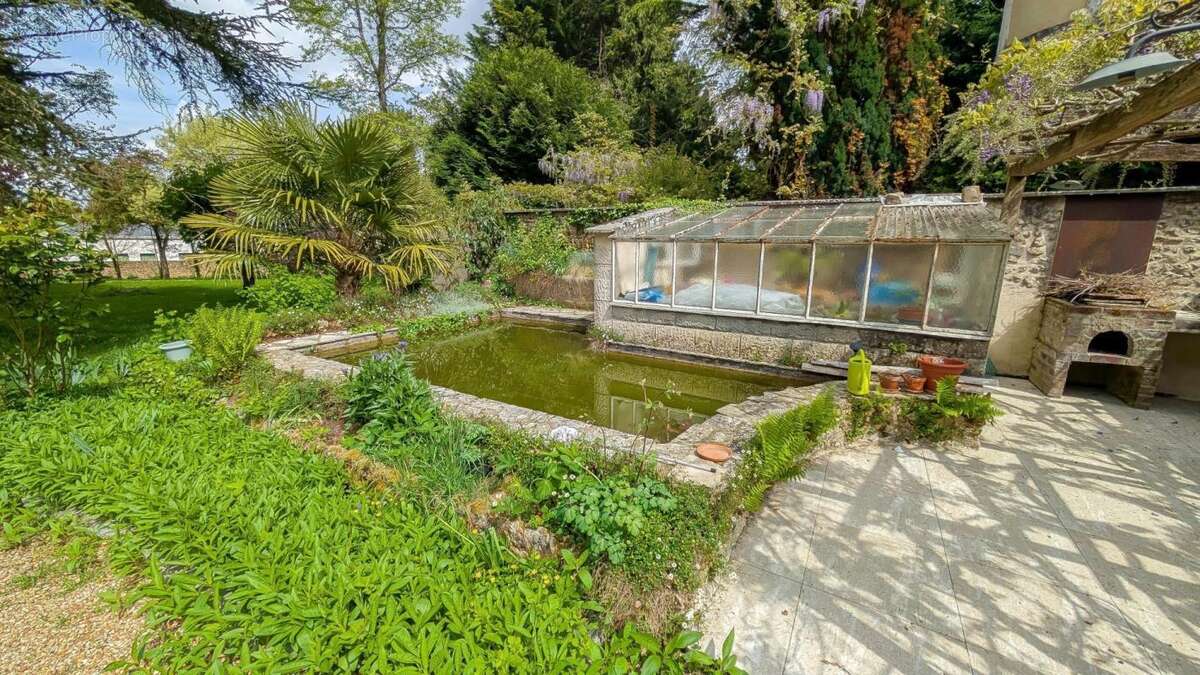 Maison à SAINT-VINCENT-DU-LOROUER