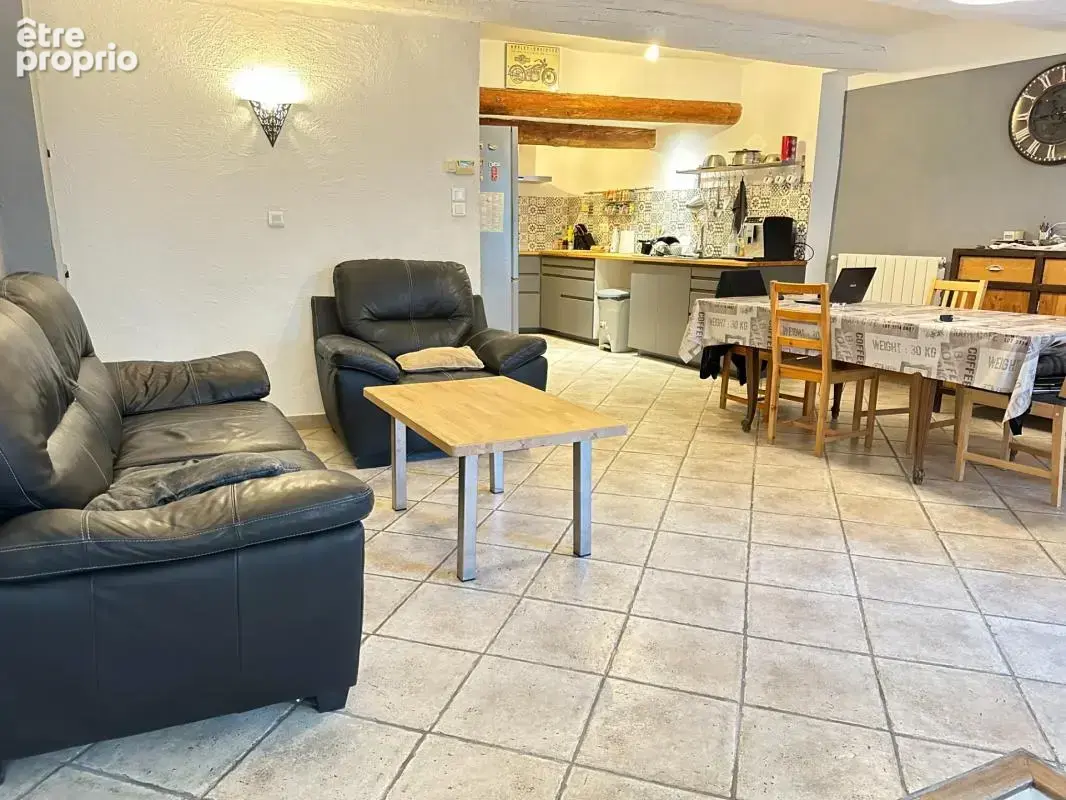 Vinon-sur-Verdon centre ancien, Maison de village en pierre – 123 m², 4 chambres – cour privative et garage indépendant juste en - photo 8