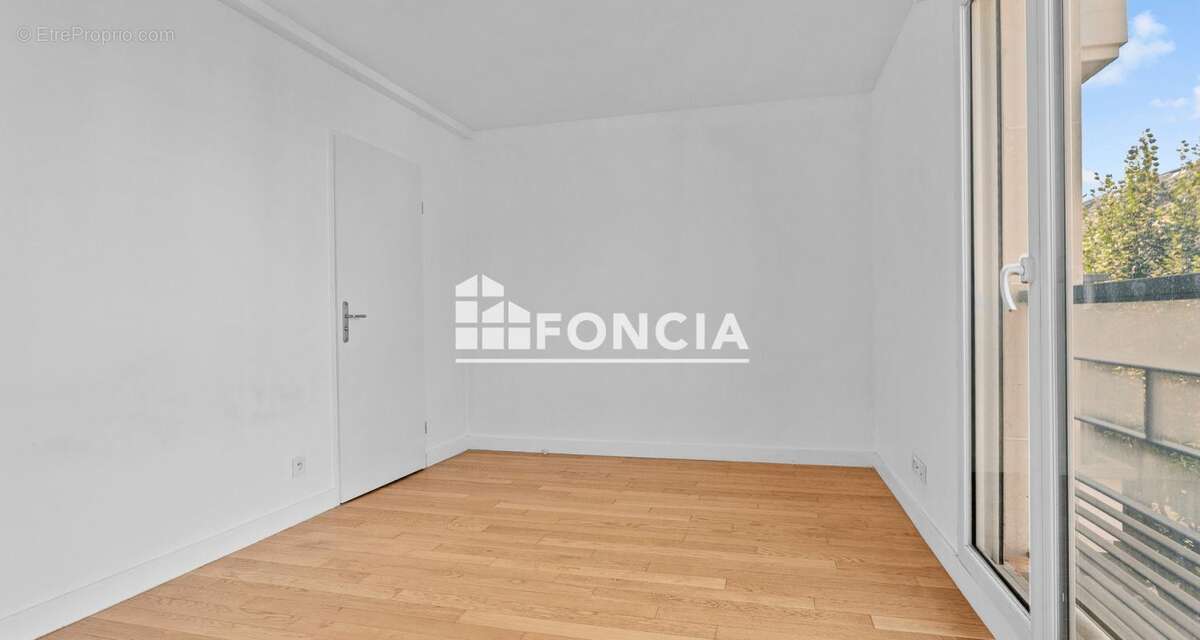 appartement 2 pièces récent en centre ville - photo 8