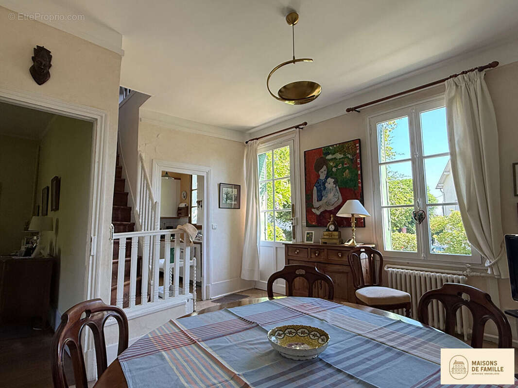 Maison à BOUGIVAL