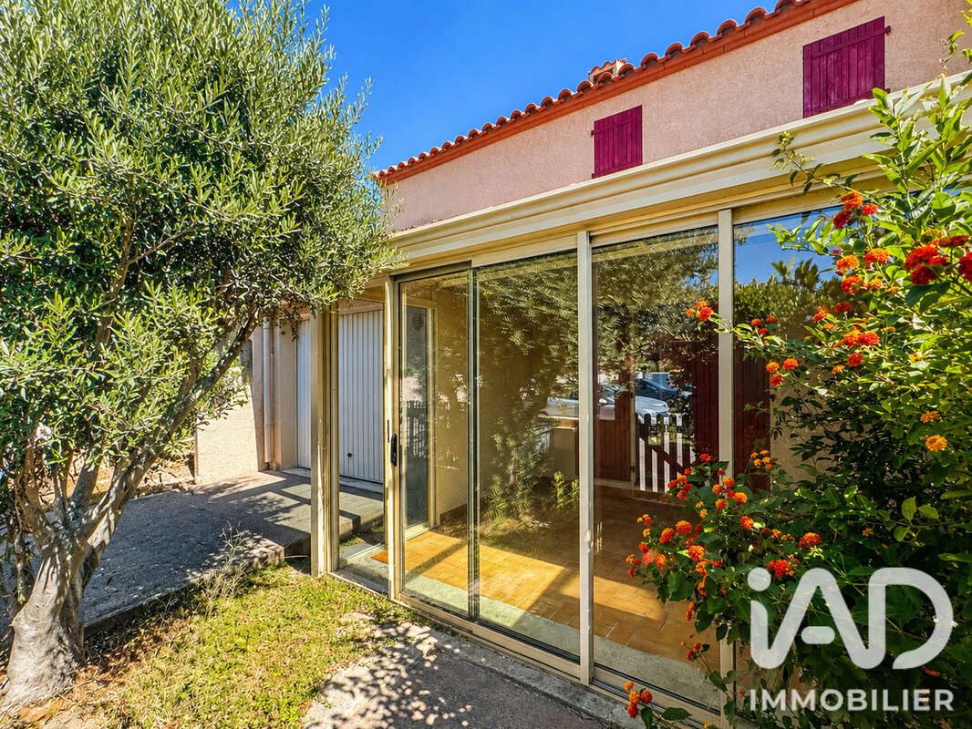 Maison 80 m² à Sainte-Marie  - photo 2