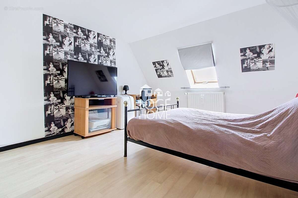 Maison 87 m² à Wattrelos  - photo 8