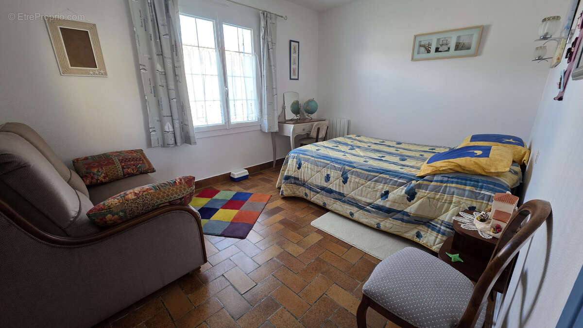 Maison à LA BREE-LES-BAINS