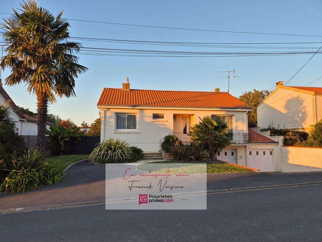 Maison à LES HERBIERS