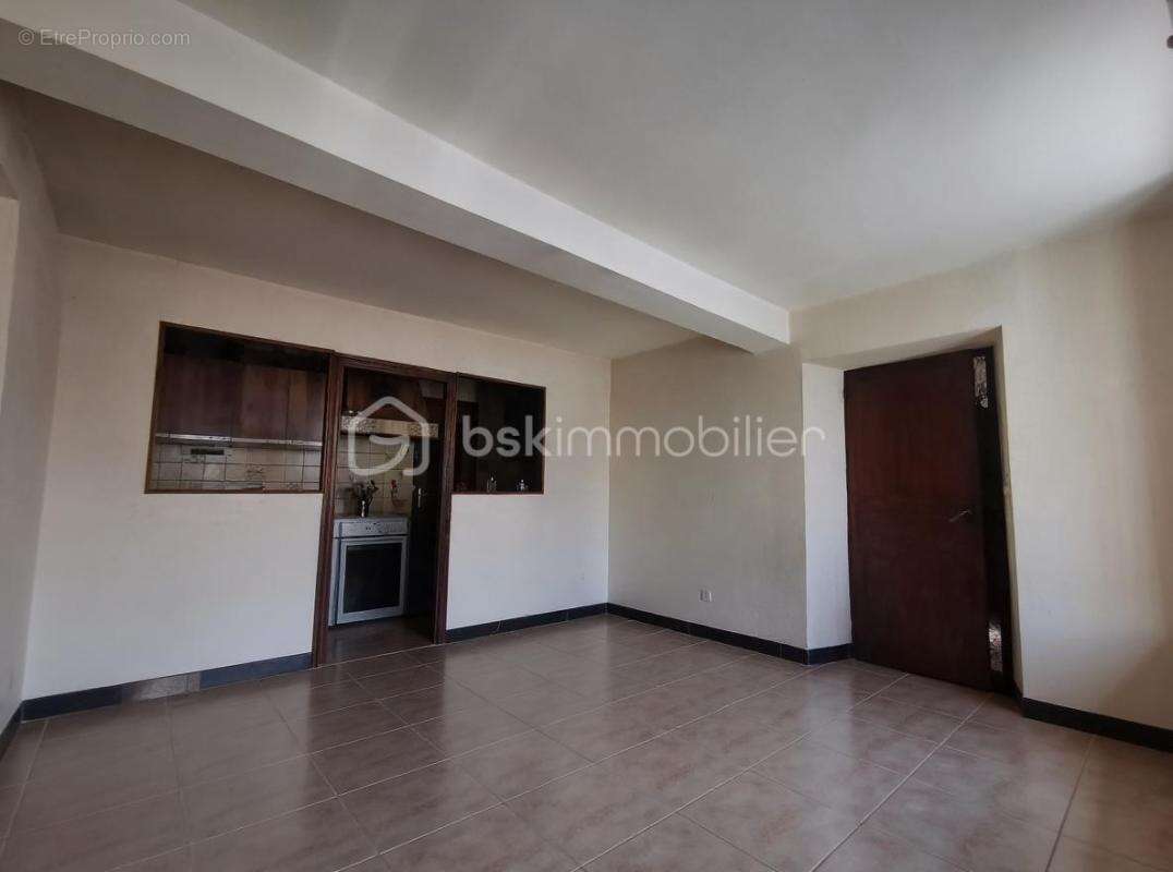Maison spacieuse à rénover – Projet familial ou locatif aux Cammazes - photo 2