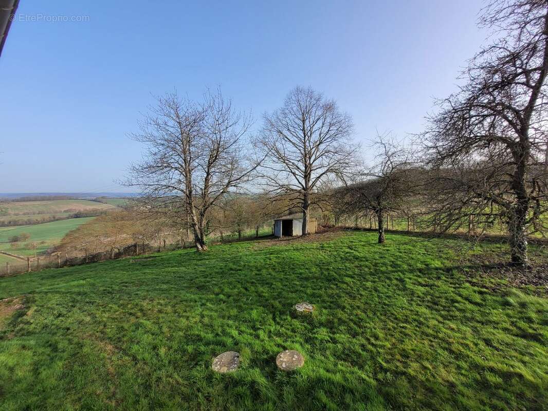 Maison à BELLOU-SUR-HUISNE