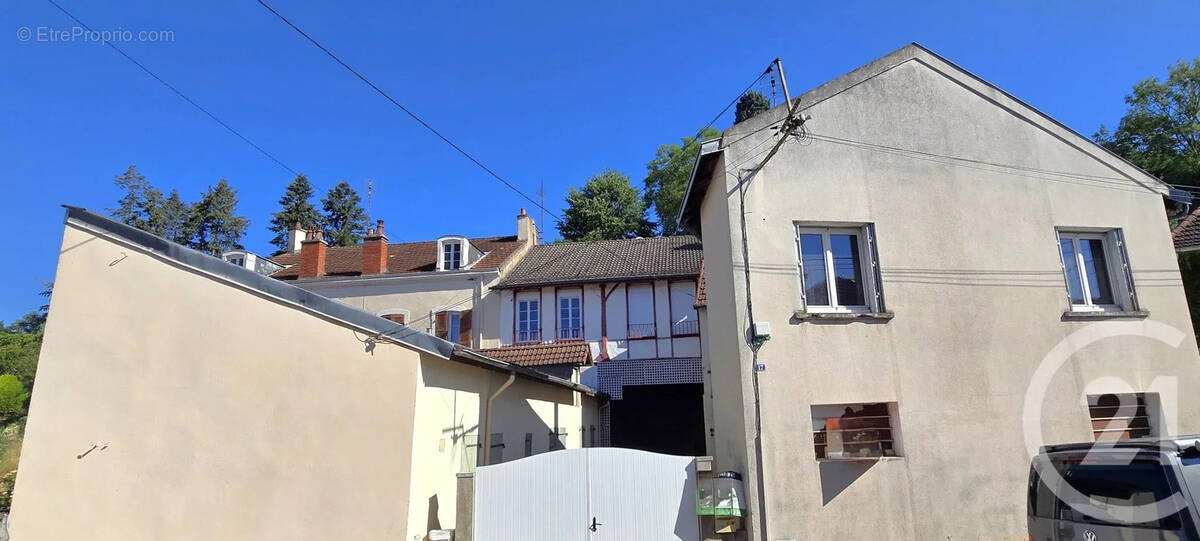 Maison à LE CREUSOT