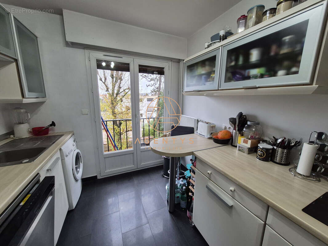 Appartement à LE PERREUX-SUR-MARNE