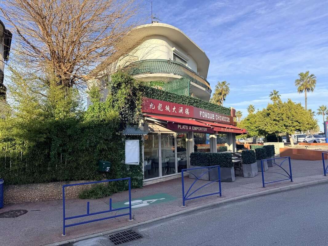 Commerce à VILLENEUVE-LOUBET