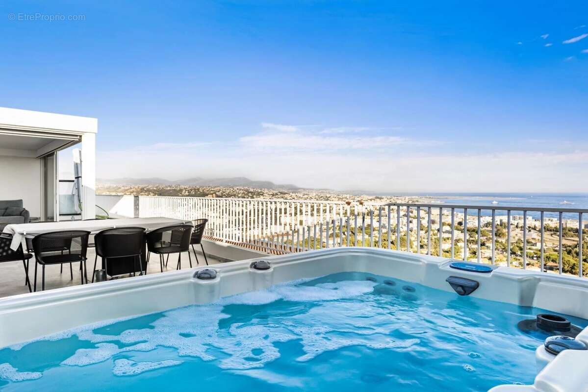 Appartement à CAGNES-SUR-MER