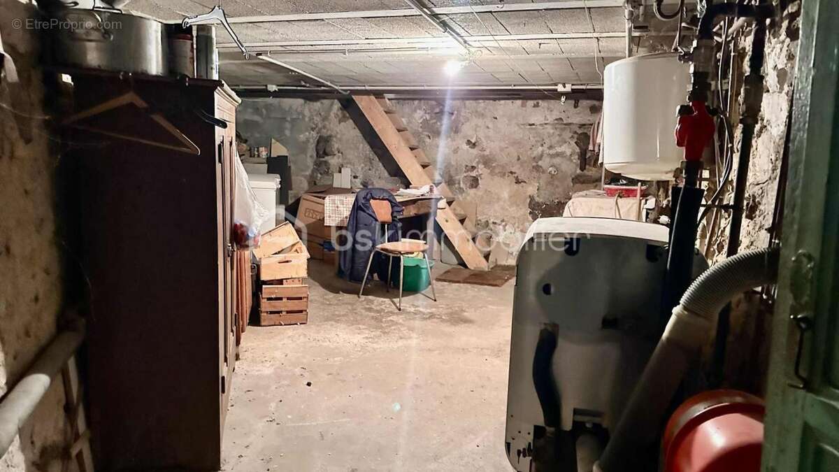 Une vue rare, un emplacement recherché, une maison de caractère au cœur de Roiffieux - photo 24