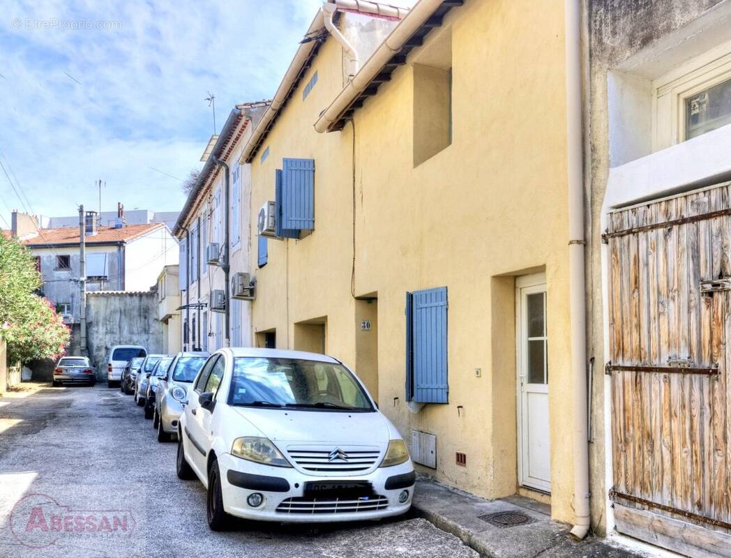 Maison à NIMES
