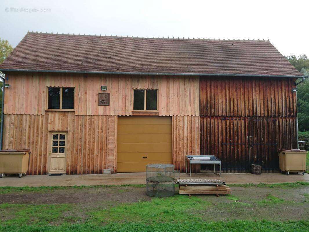 Maison à SAINT-JEANVRIN