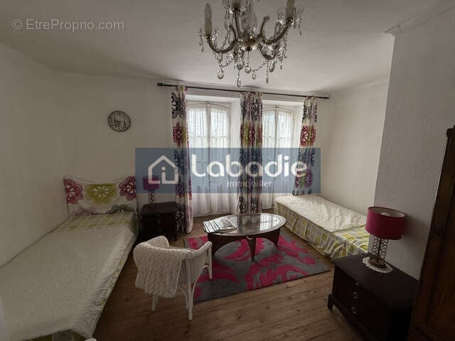 Maison d'habitation en pierre,  dans la bourg de Landelles et Coupigny - photo 14