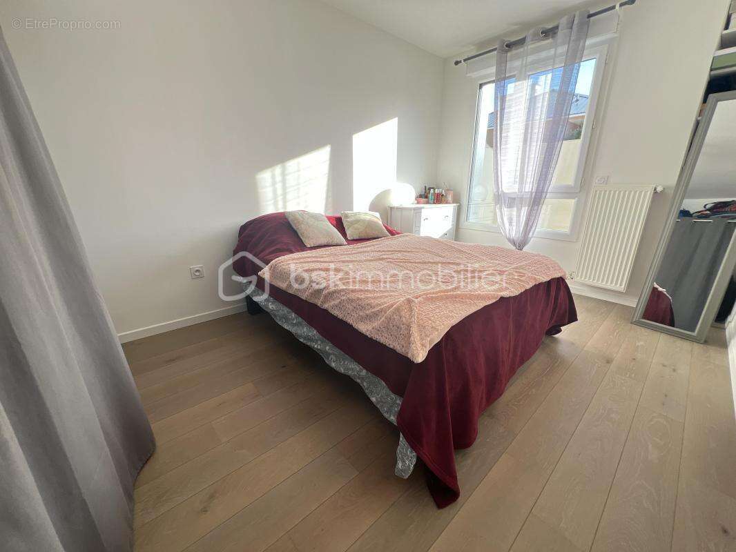 Appartement à L'ETANG-LA-VILLE