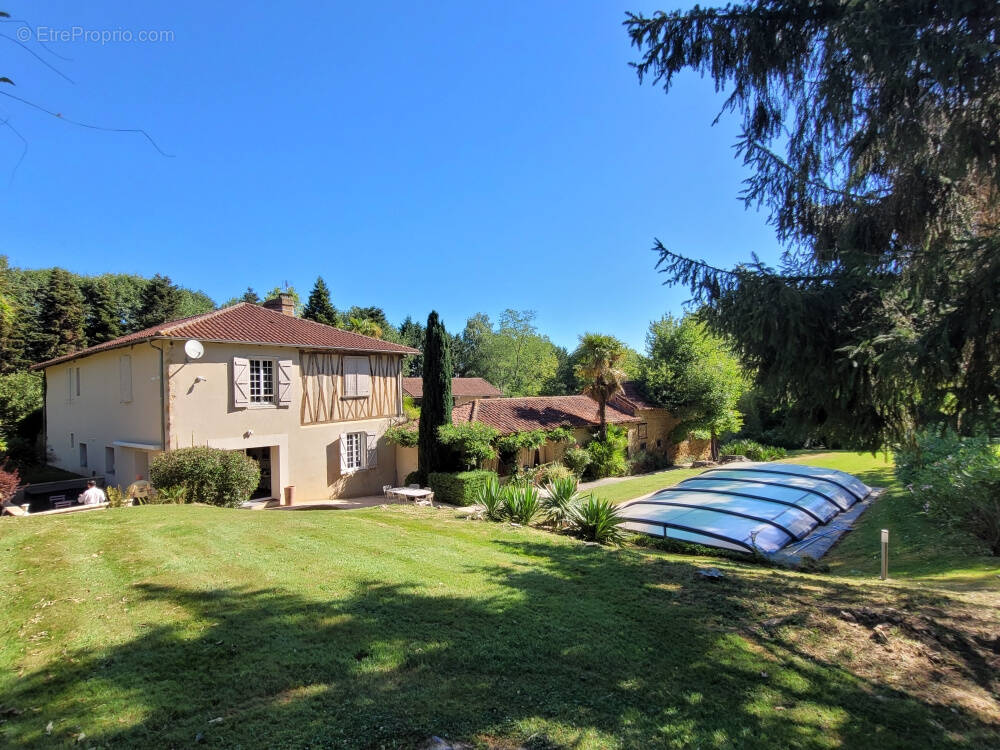 Maison à BERDOUES