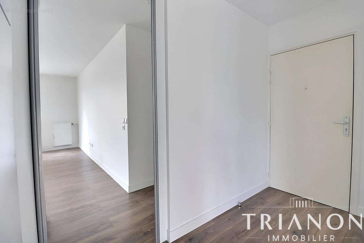 Studio avec vaste séjour de plus de 28 m² et belle terrasse de 16.30 m² - photo 6