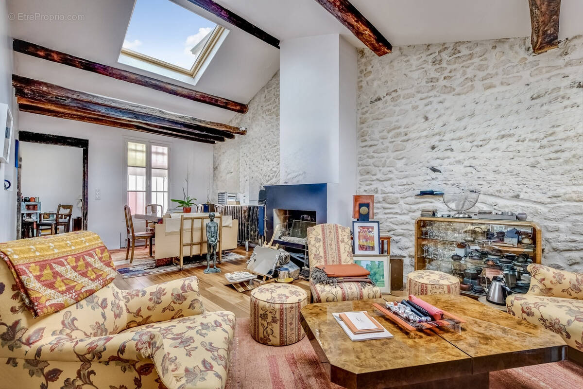 Appartement à PARIS-2E