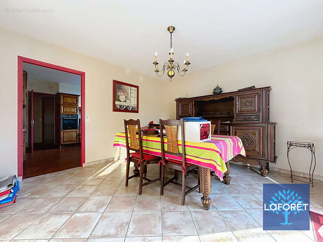 Maison à SAINT-FLORENT-DES-BOIS