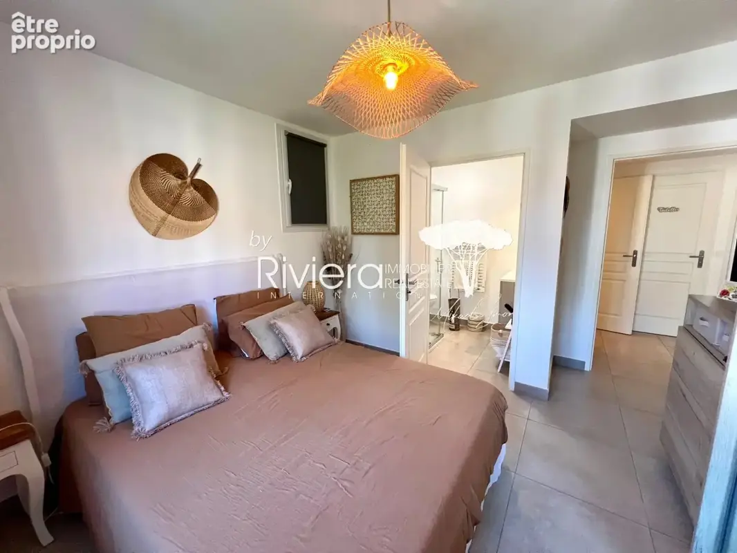 T4 dernier etage avec piscine et double box ! - photo 21