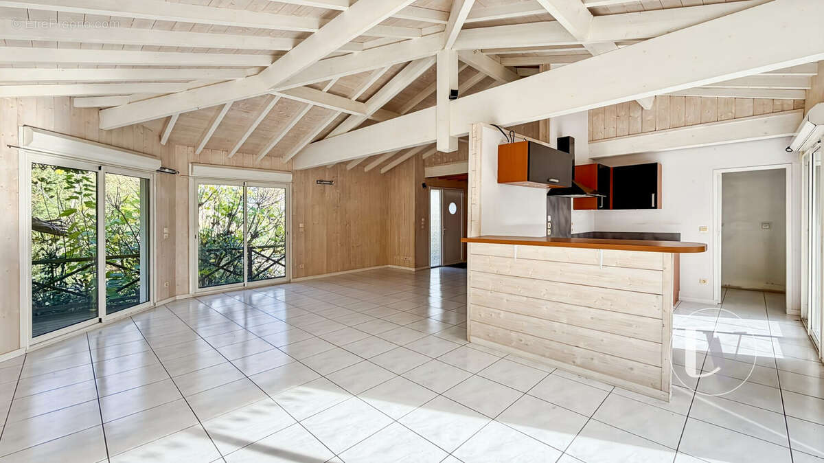 Maison à GUJAN-MESTRAS