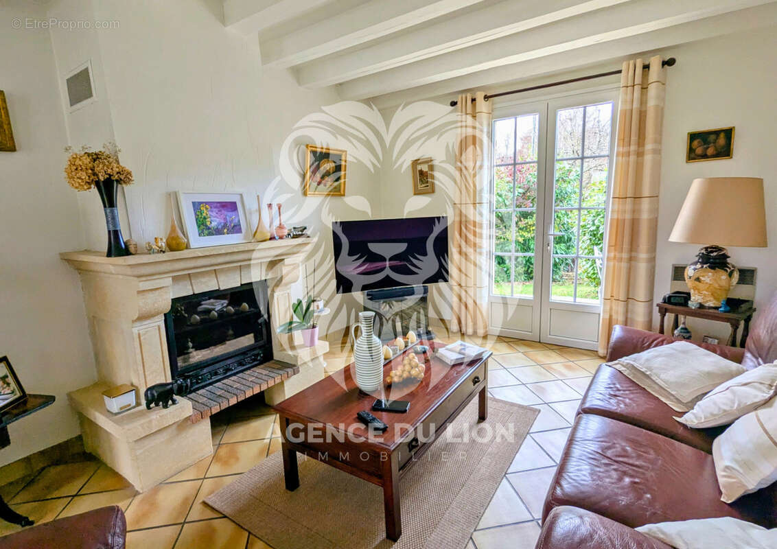 Maison à MONTIGNY-LES-CORMEILLES